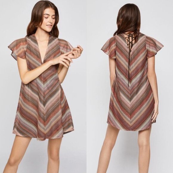 BCBGeneration Chevron Lace Back‎ Flutter Sleeve V-Neck A-Line Mini Dress X-Small - Picture 1 of 7